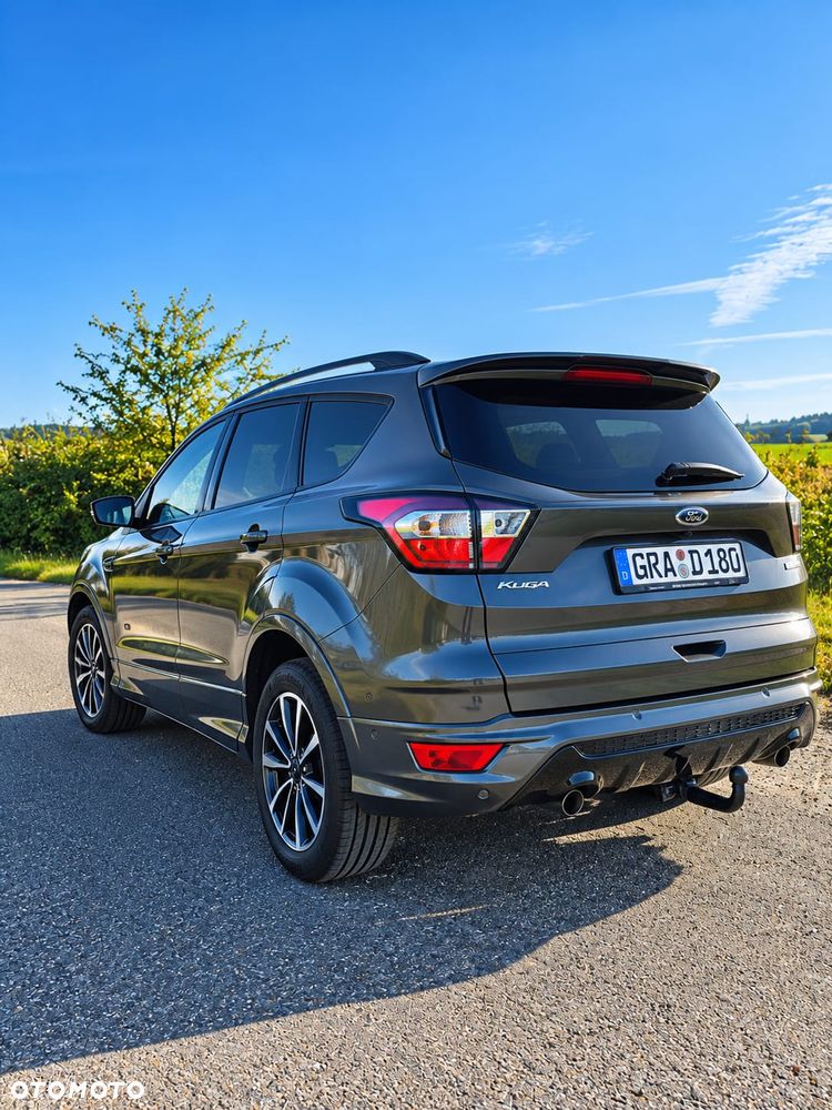 Ford Kuga - 3