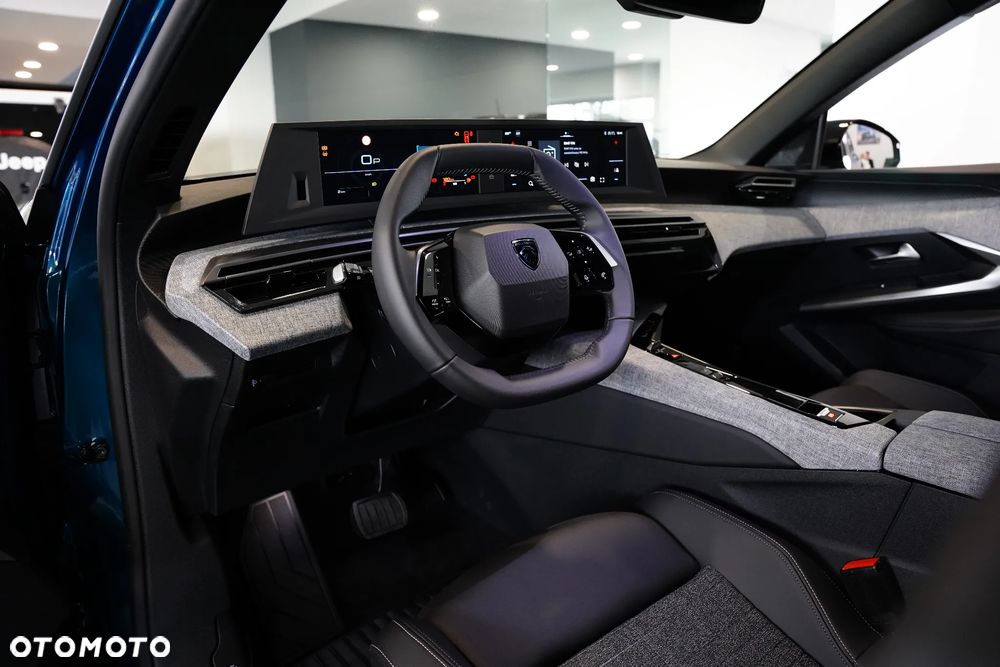 Peugeot 3008 1.2 PureTech mHEV Allure e-DCS6 - 12