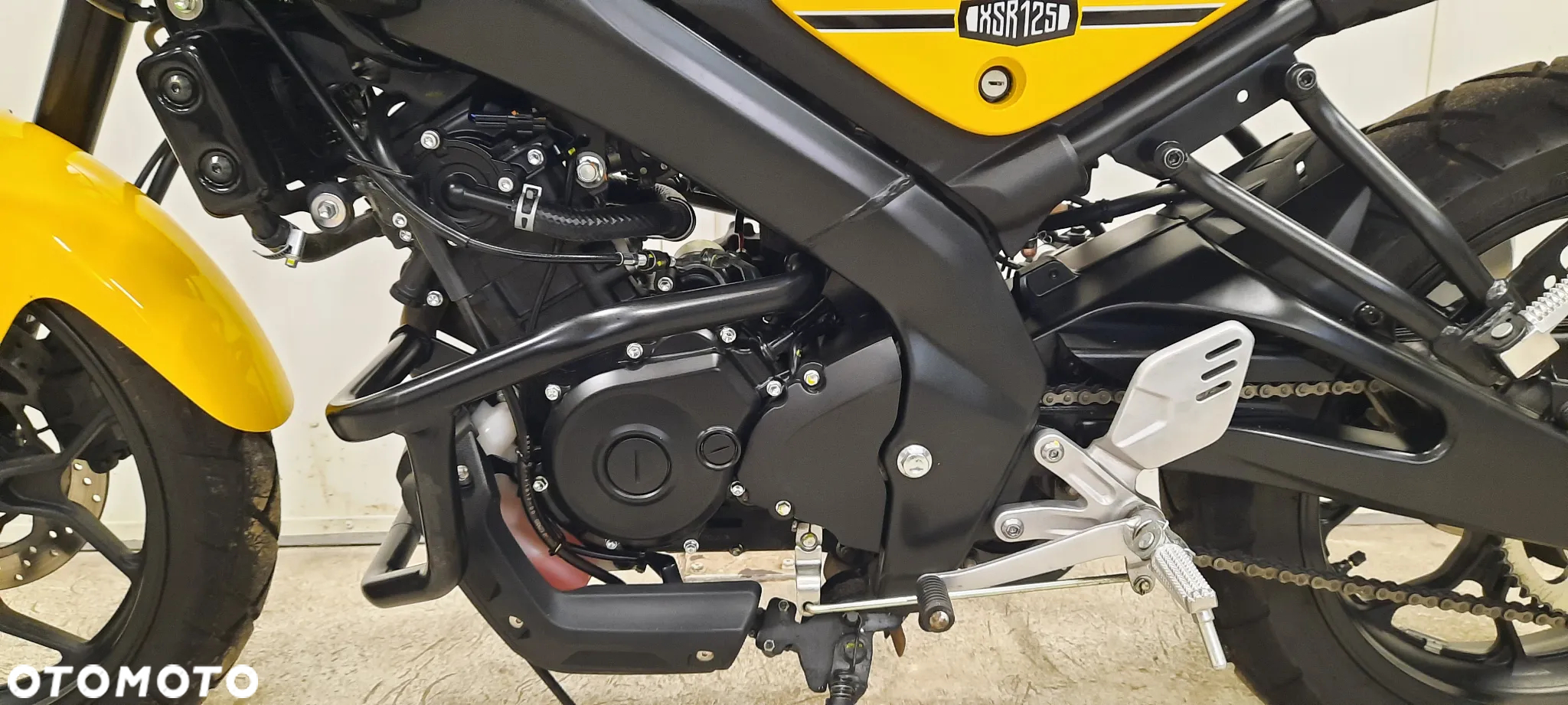 Yamaha XSR - 9