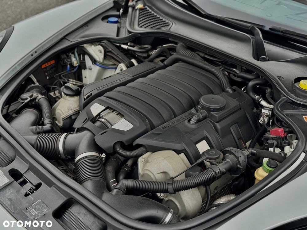 Porsche Panamera GTS - 12