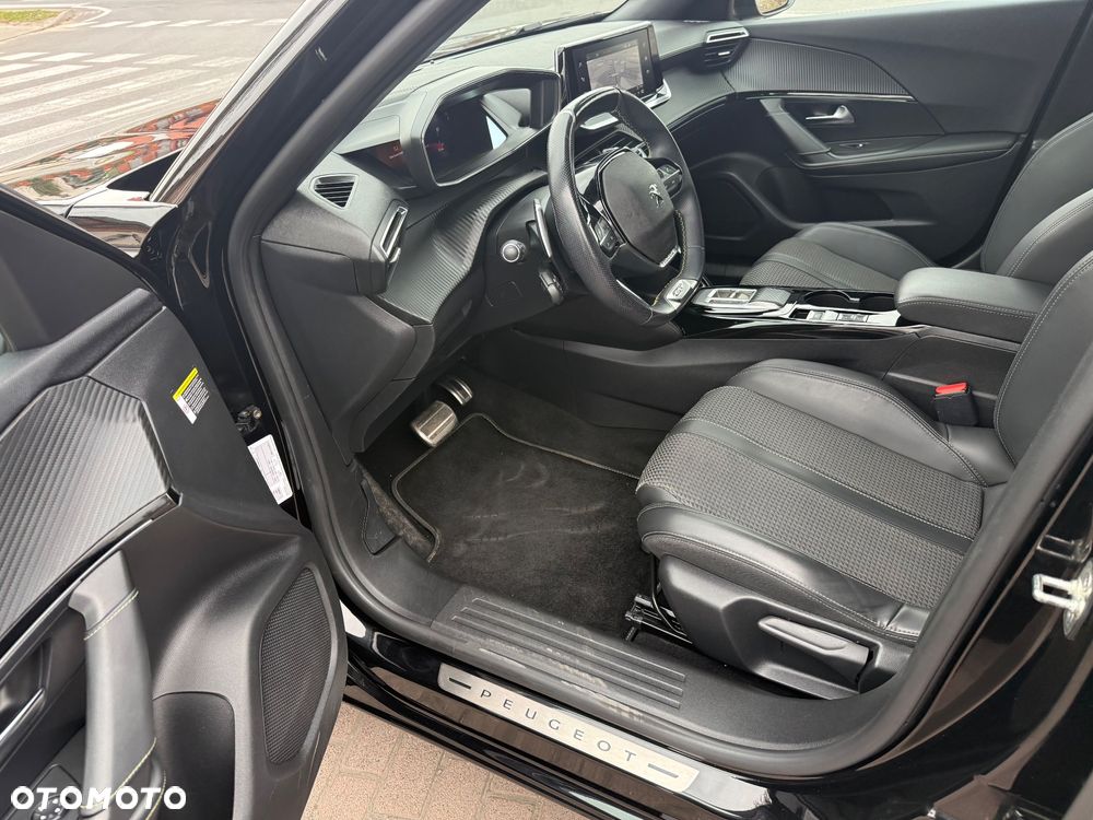 Peugeot 2008 PureTech 130 GT S&S EAT8 - 9