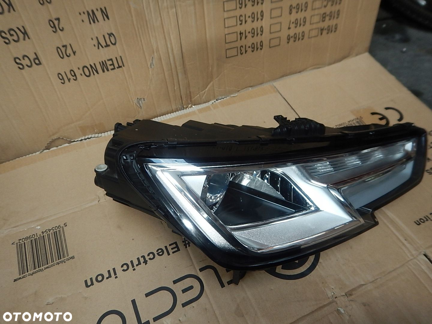 LAMPA PRZOD PRAWA AUDI A4 B9 XENON 8W0941006 - 6