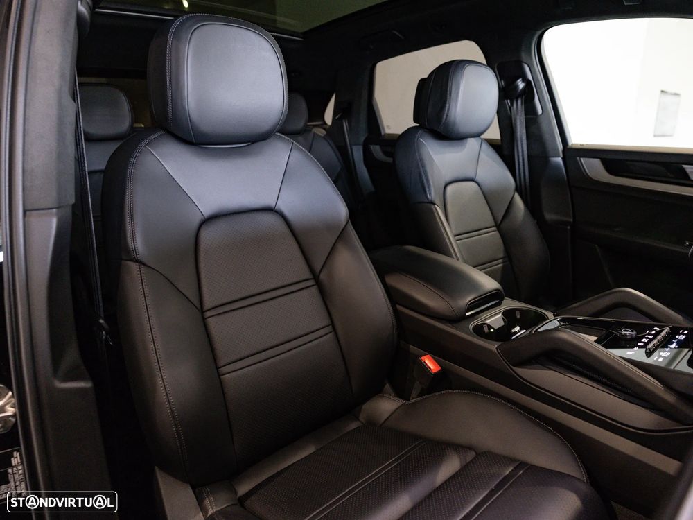 Porsche Cayenne E-Hybrid - 28