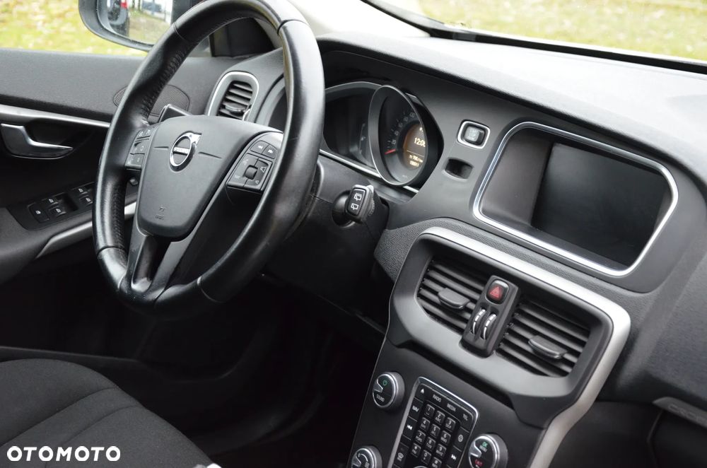 Volvo V40 Cross Country D2 Momentum - 18