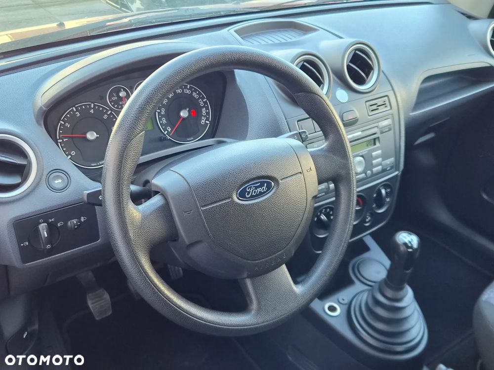 Ford Fiesta 1.3 Ghia - 12