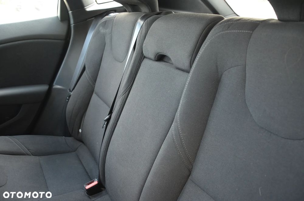 Volvo V40 Cross Country T4 Momentum - 33