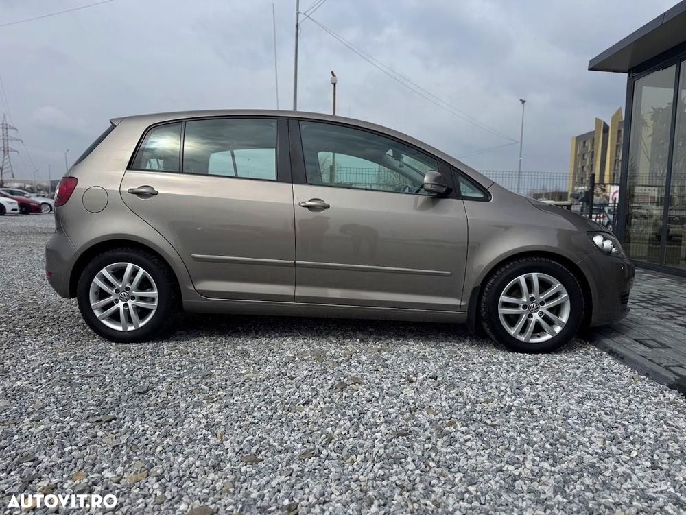 Volkswagen Golf Plus - 11