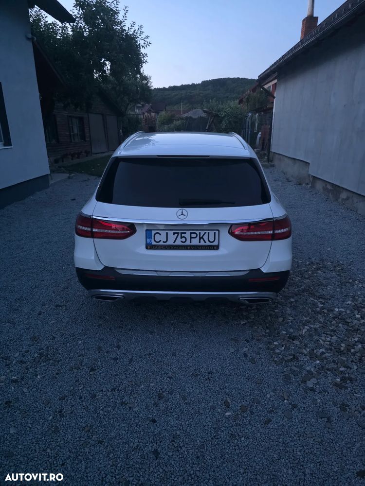 Mercedes-Benz E 220 d 4Matic All-Terrain 9G-TRONIC Avantgarde - 12