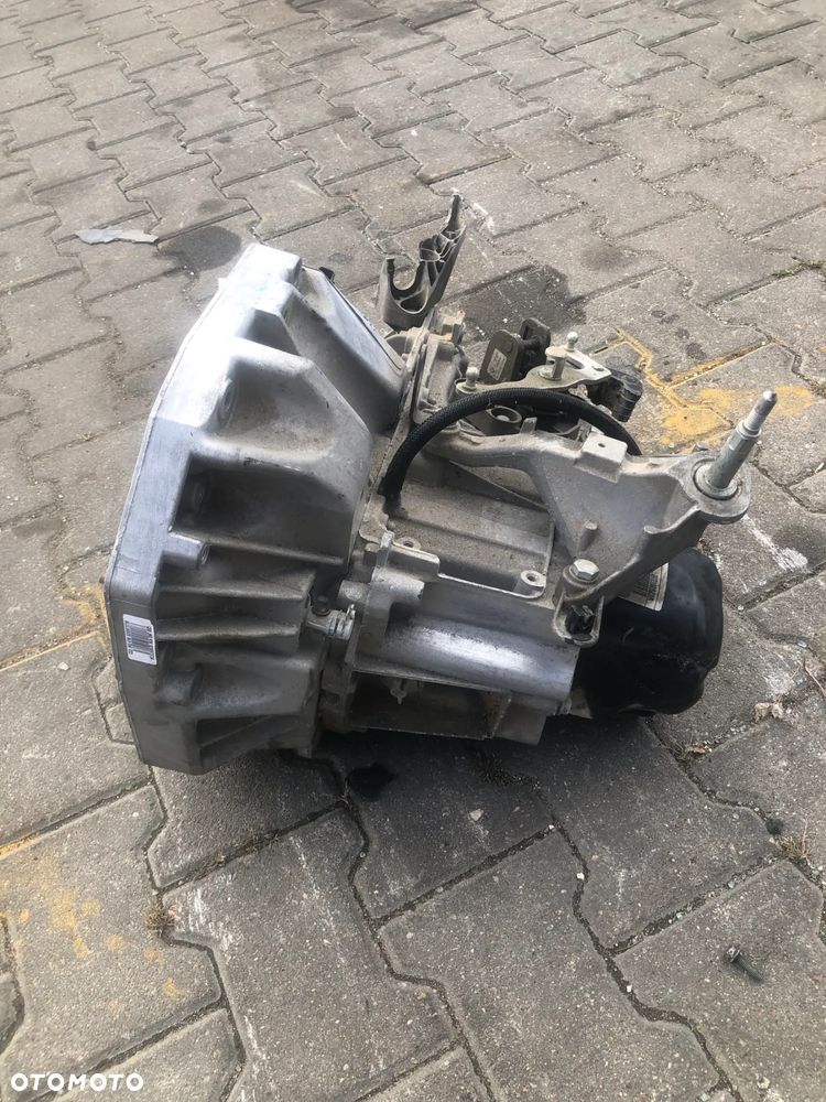 skrzynia biegów RENAULT CAPTUR 1,5 DCI JR5332 - 6