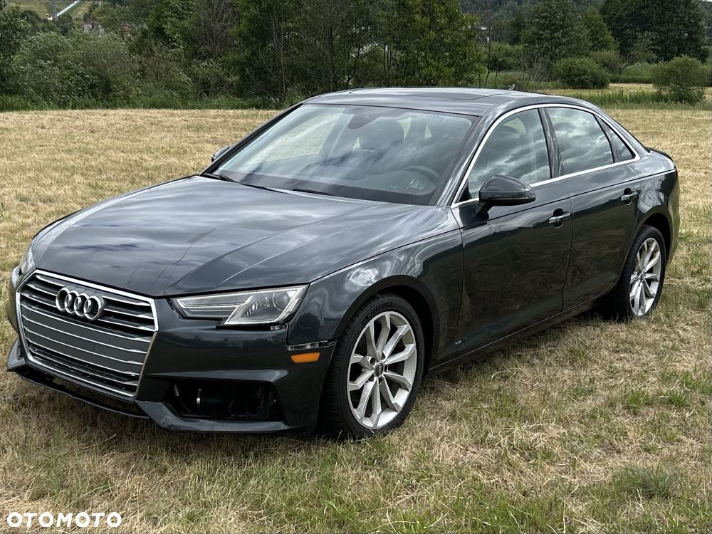 Audi A4 Limousine - 1