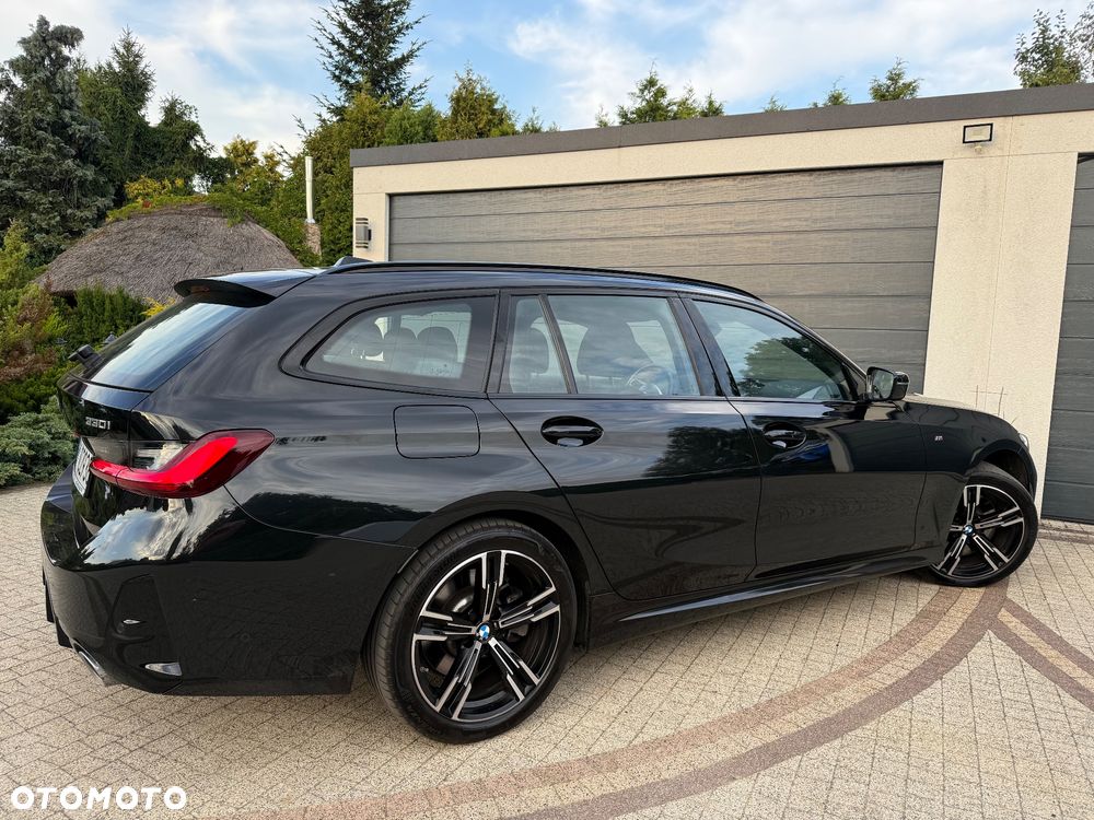 BMW Seria 3 330i xDrive M Sport - 18