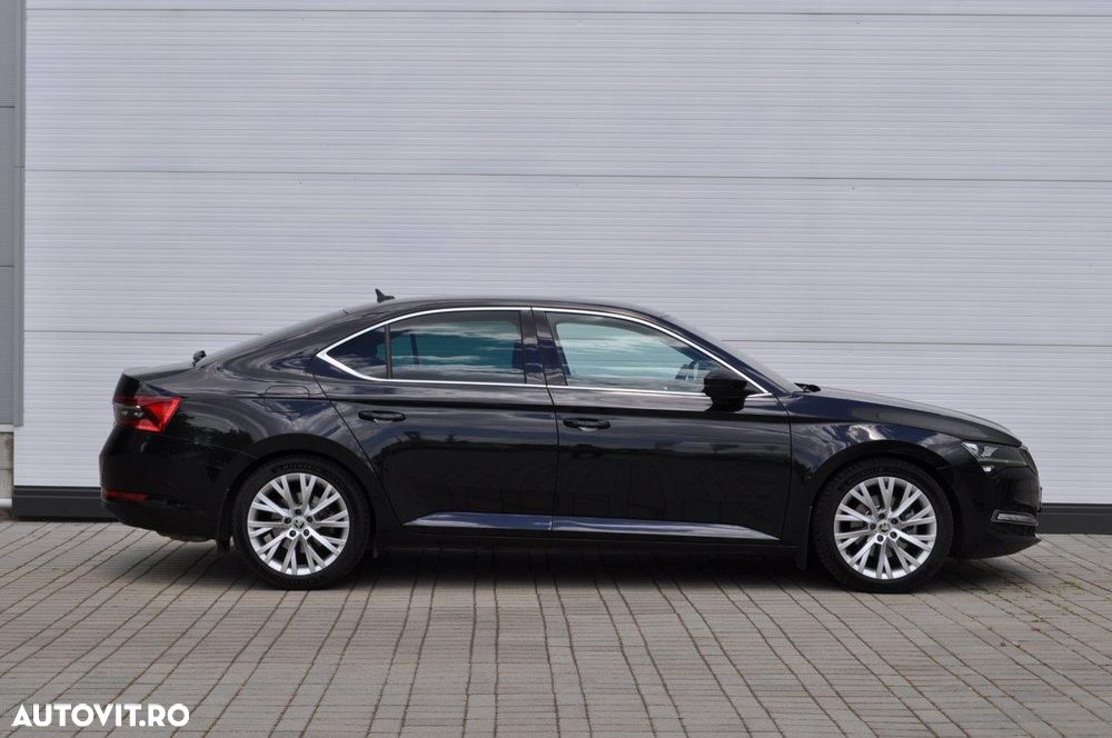 Skoda Superb 2.0 TSI DSG Style - 11