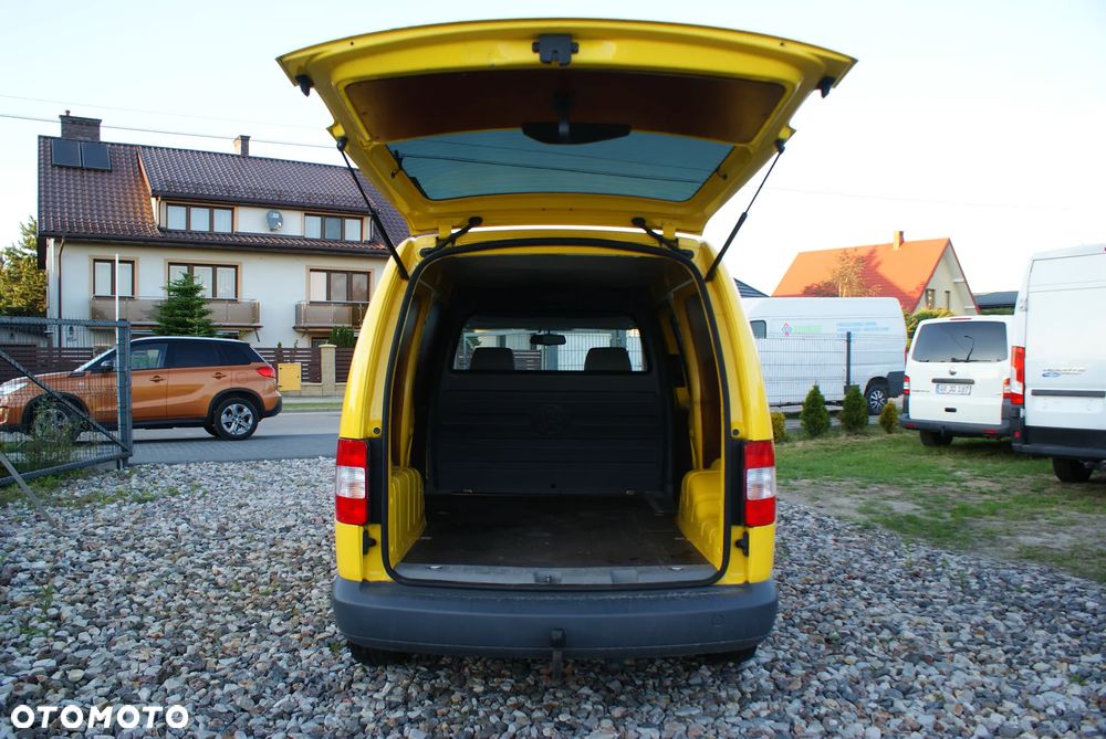 Volkswagen Caddy Maxi - 8