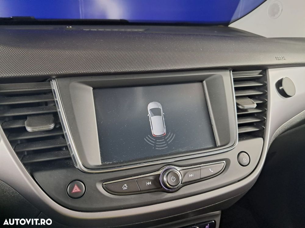 Opel Crossland - 18