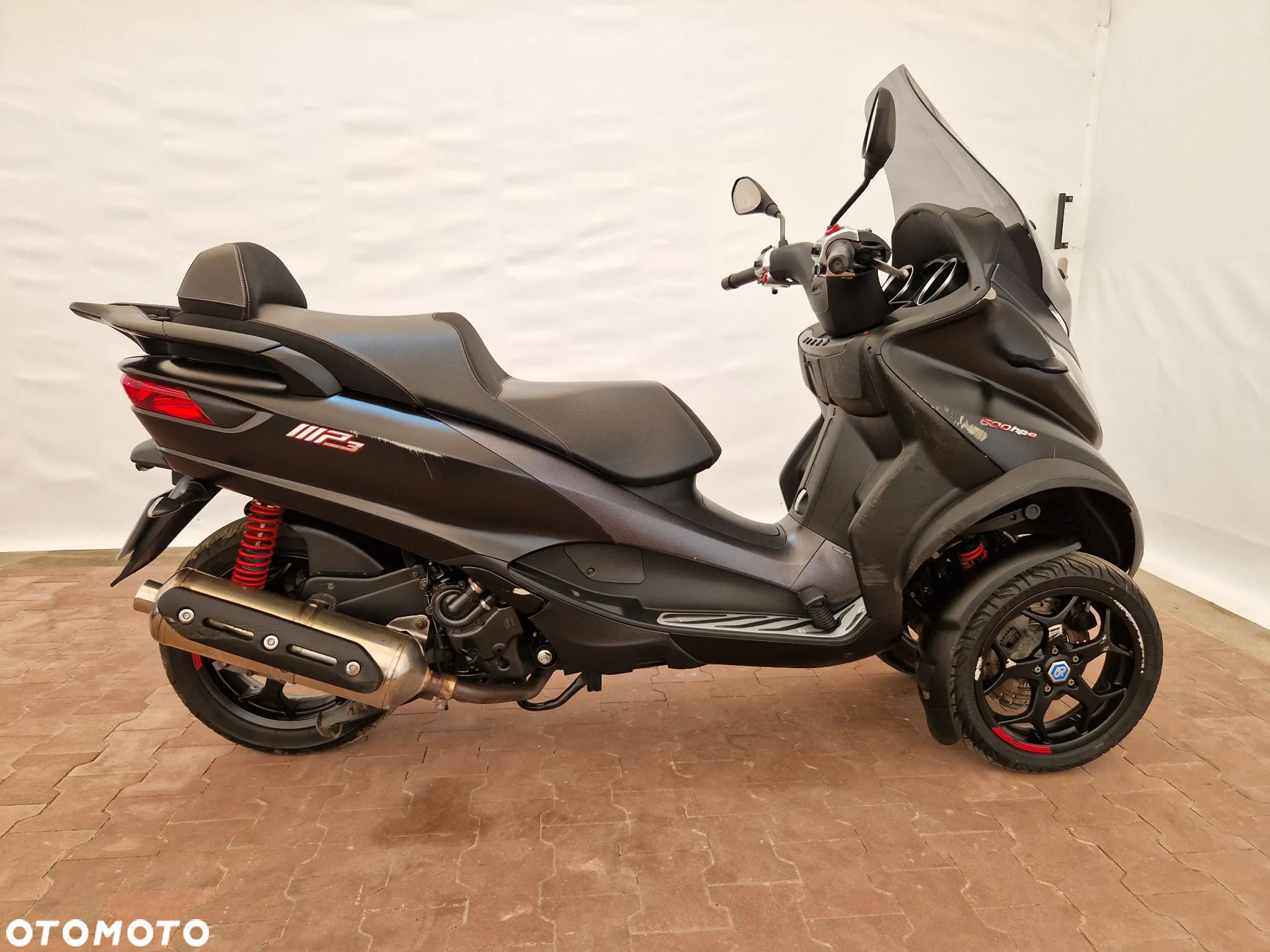 Piaggio MP-3 - 3
