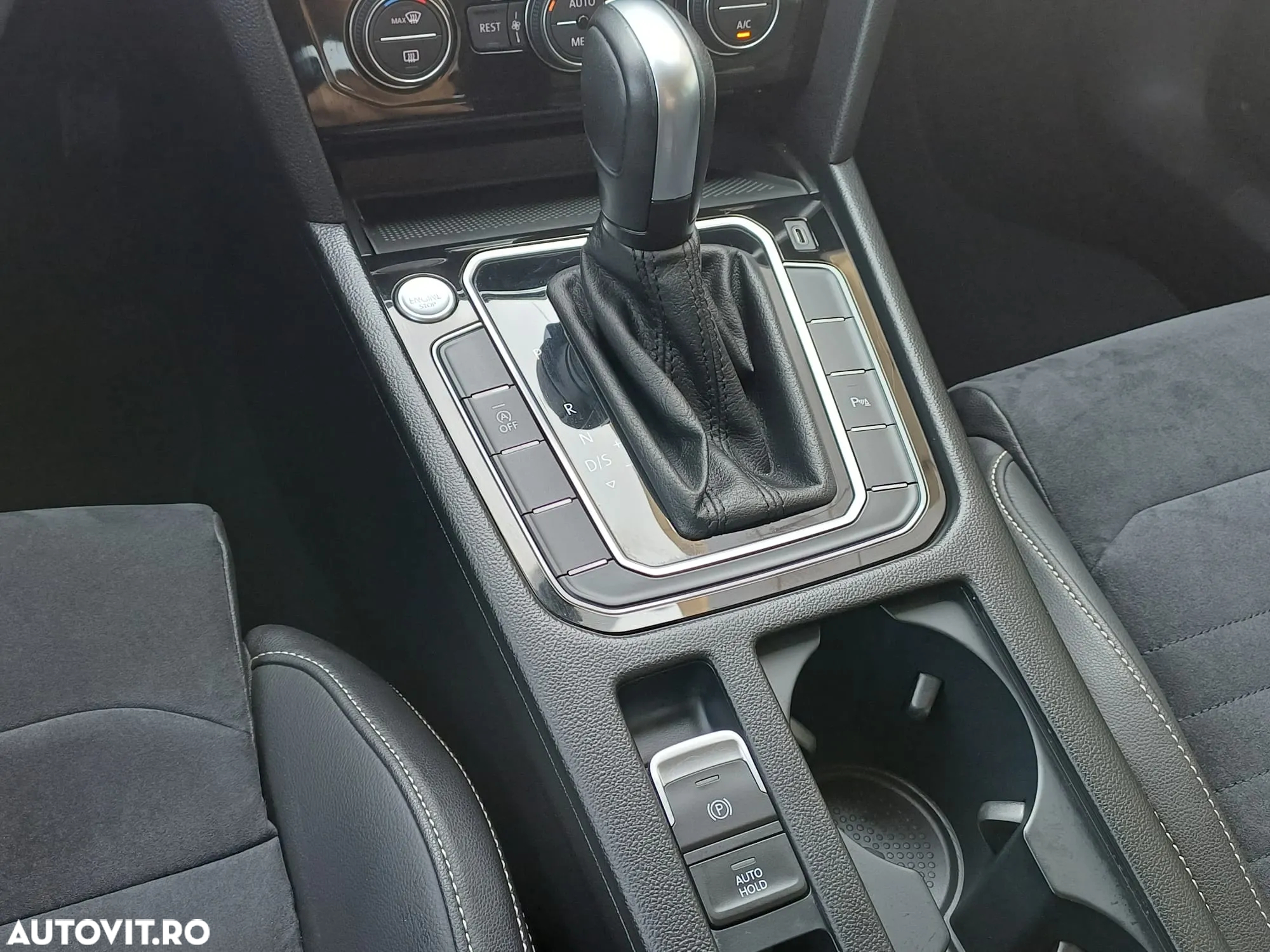 Volkswagen Passat 2.0 TDI DSG Highline - 20