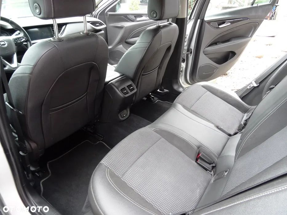Opel Insignia 1.5 T Elite S&S - 16