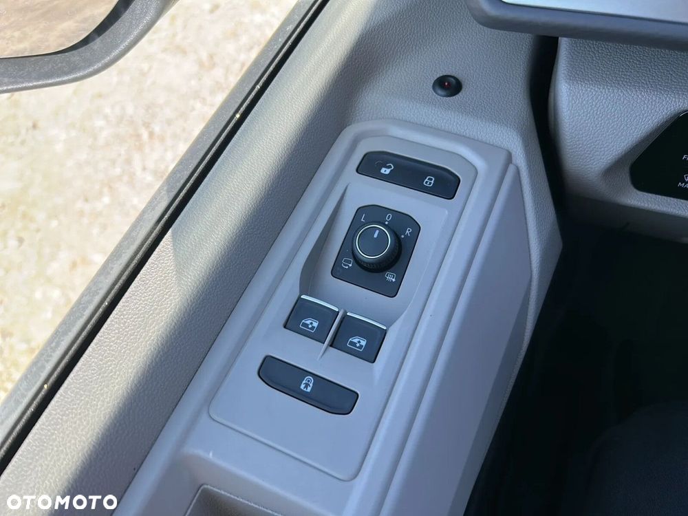 Volkswagen California - 28