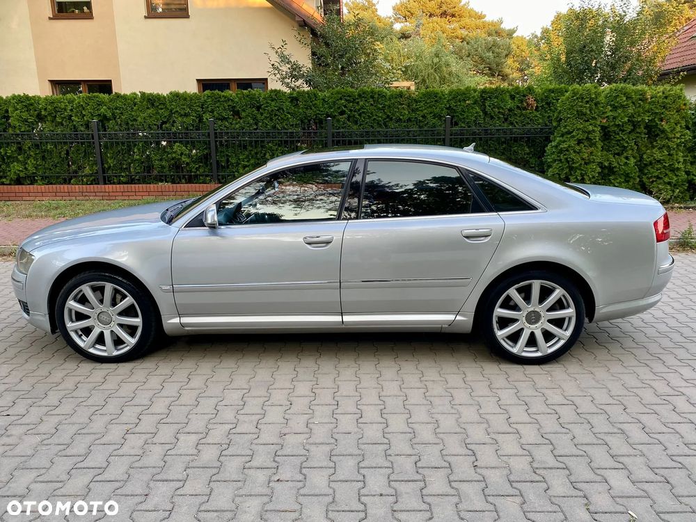 Audi A8 W12 quattro - 9