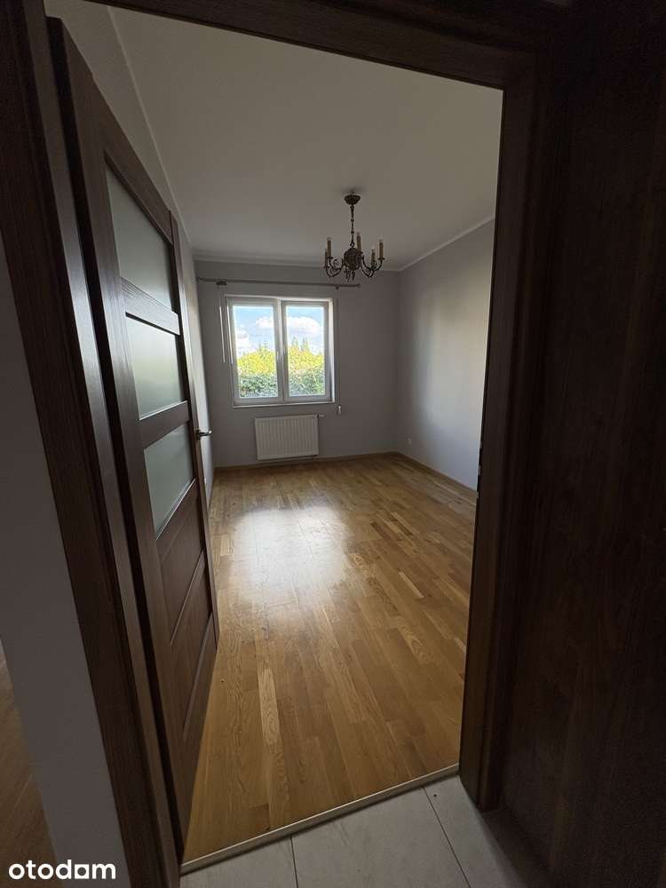 Mieszkanie 3-pokojowe z balkonem we Wrocławiu (możliwe umeblowanie)