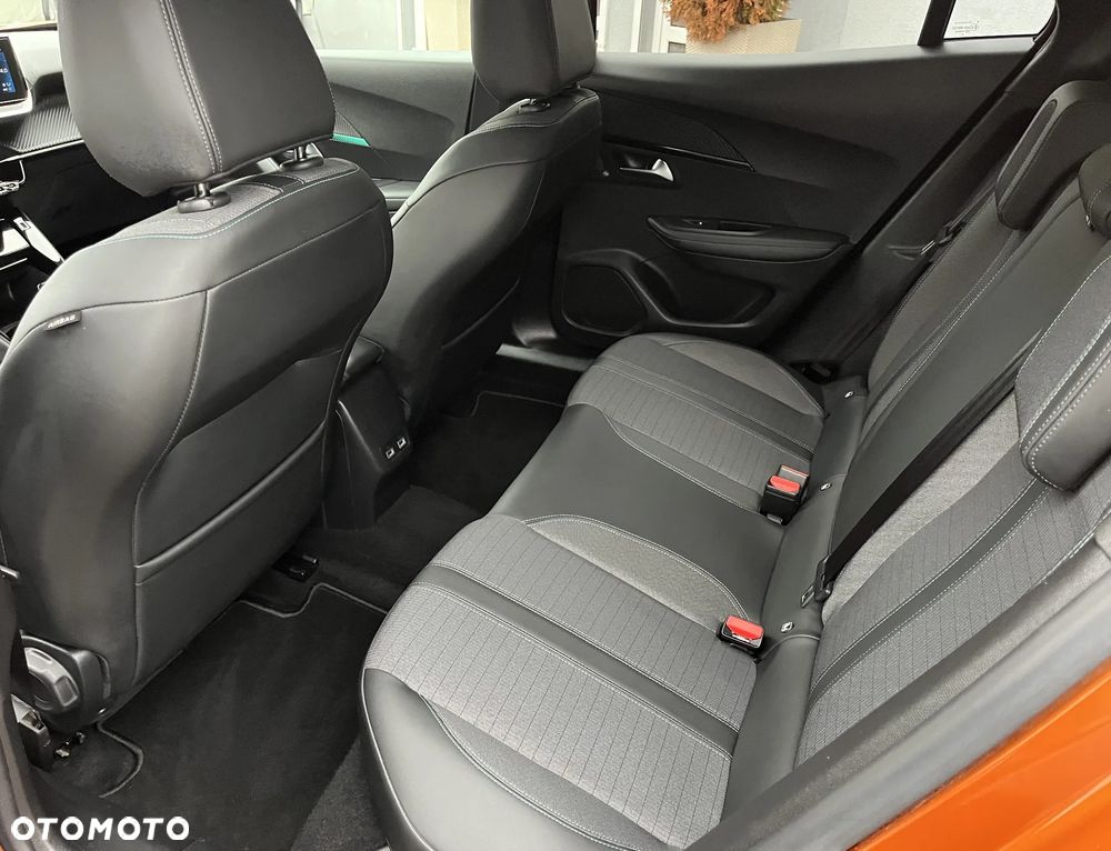 Peugeot 2008 1.5 BlueHDi Allure S&S EAT8 - 18