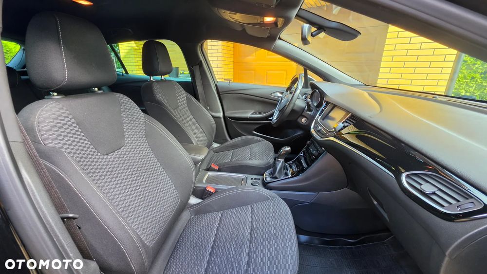 Opel Astra 1.6 CDTI Business - 28