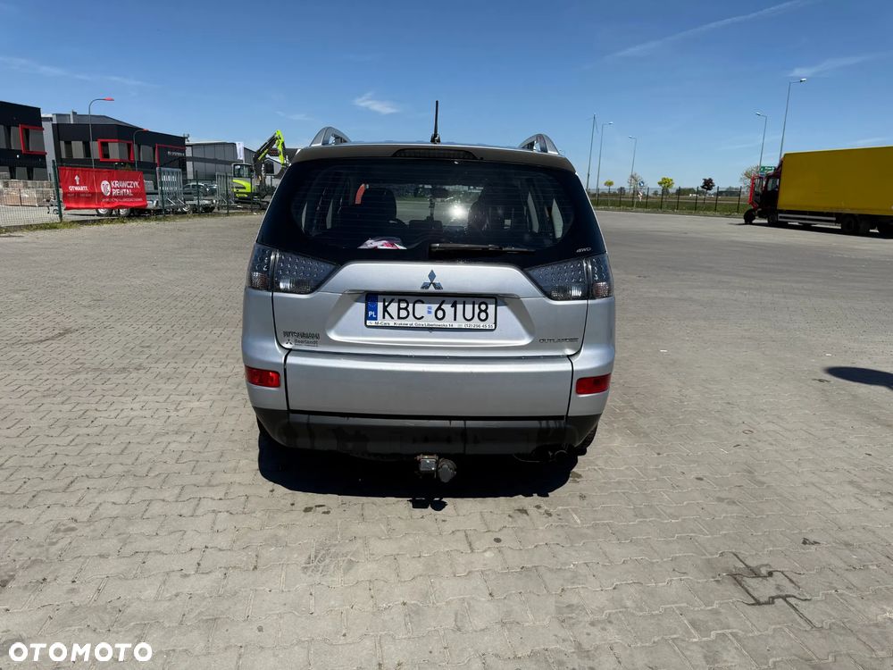 Mitsubishi Outlander 2.0 DID Intense - 6