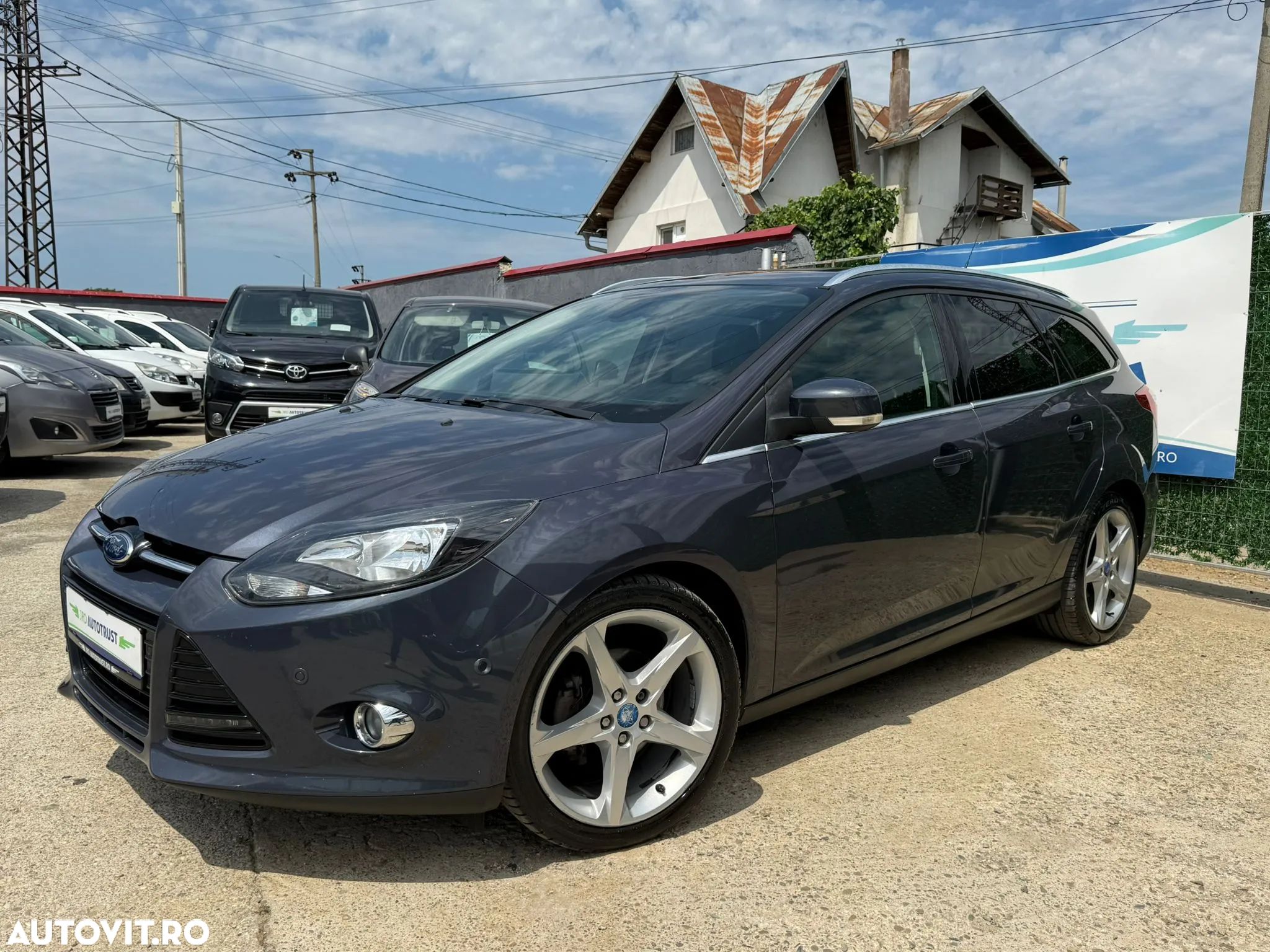 Ford Focus 1.6 TDCi ECOnetic 88g Start-Stopp-System Titanium - 1