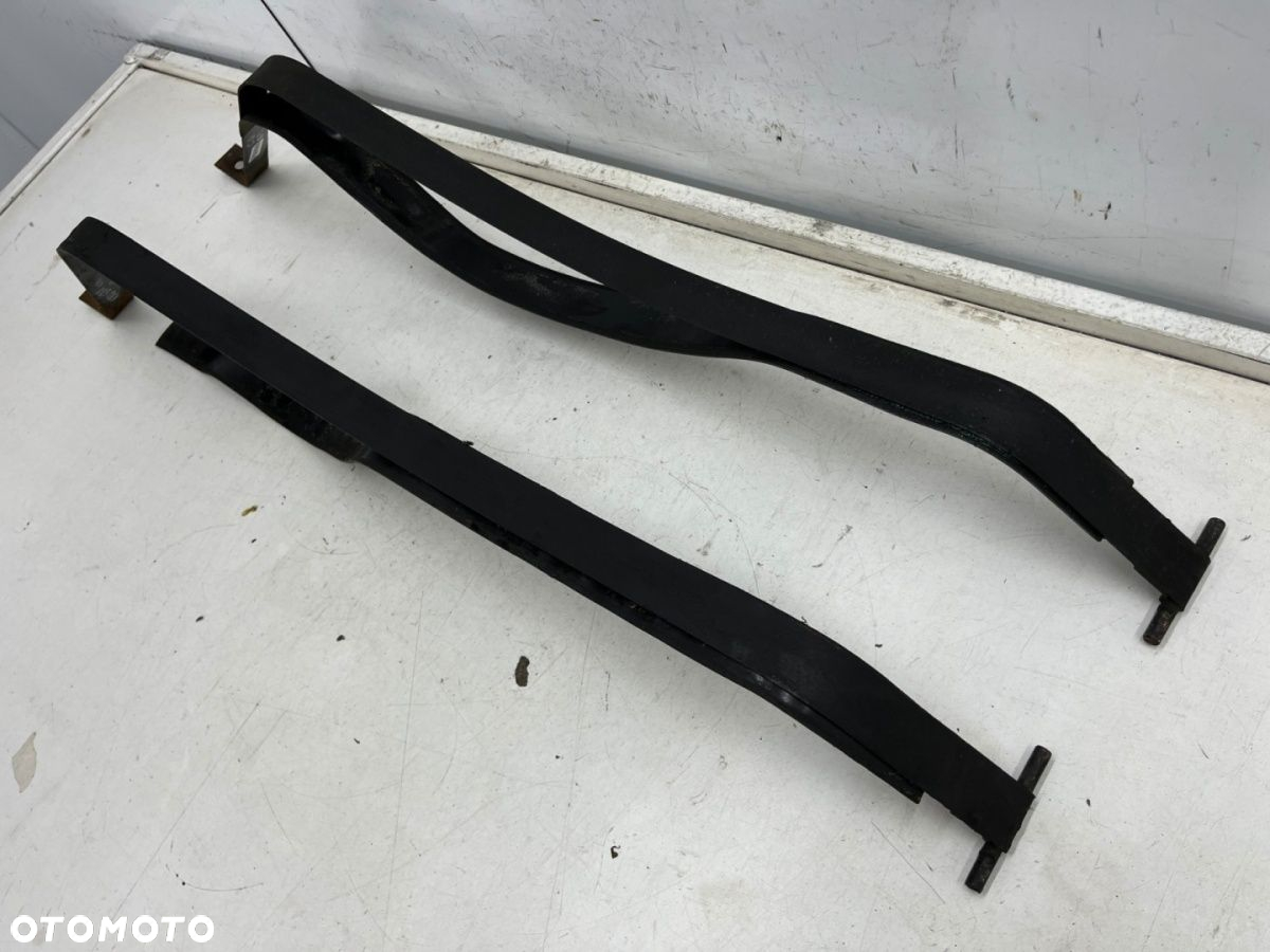 Mocowanie zbiornika Hyundai Grandeur IV 05-11r. obejma uchwyt baku opaska KOMPLET - 3
