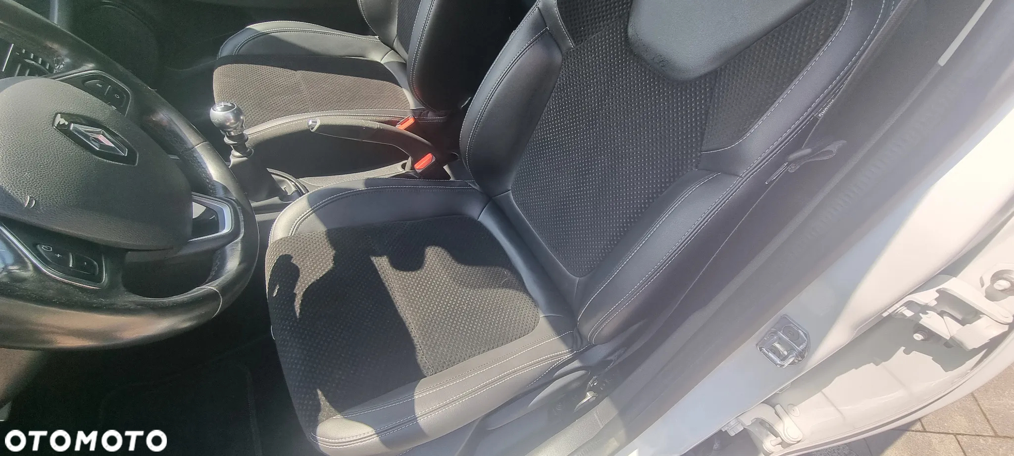 Renault Clio Energy dCi 110 Bose Edition - 23