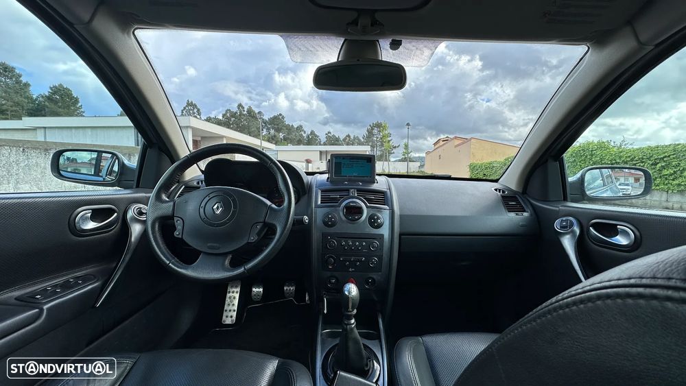 Renault Mégane 2.0 T 16V Sport - 19