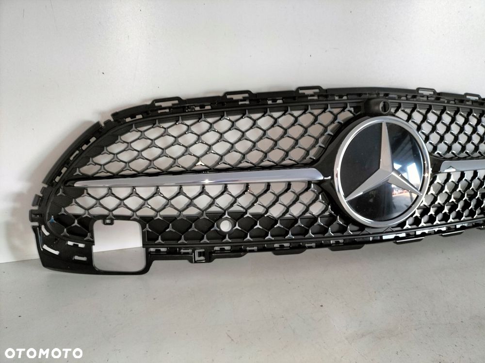 atrapa kratka grill mercedes c klasa w206 21- amg - 2