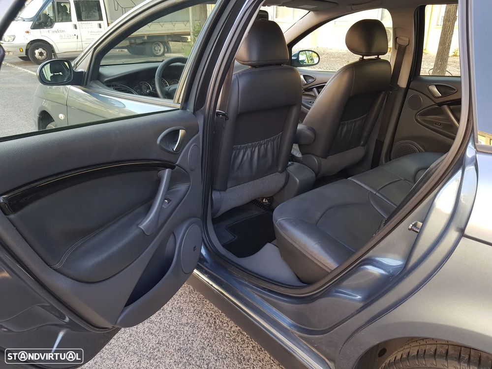 Citroën C5 Break 2.0 HDi Exclusive - 30