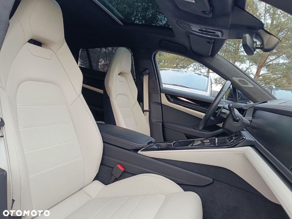 Porsche Panamera - 23