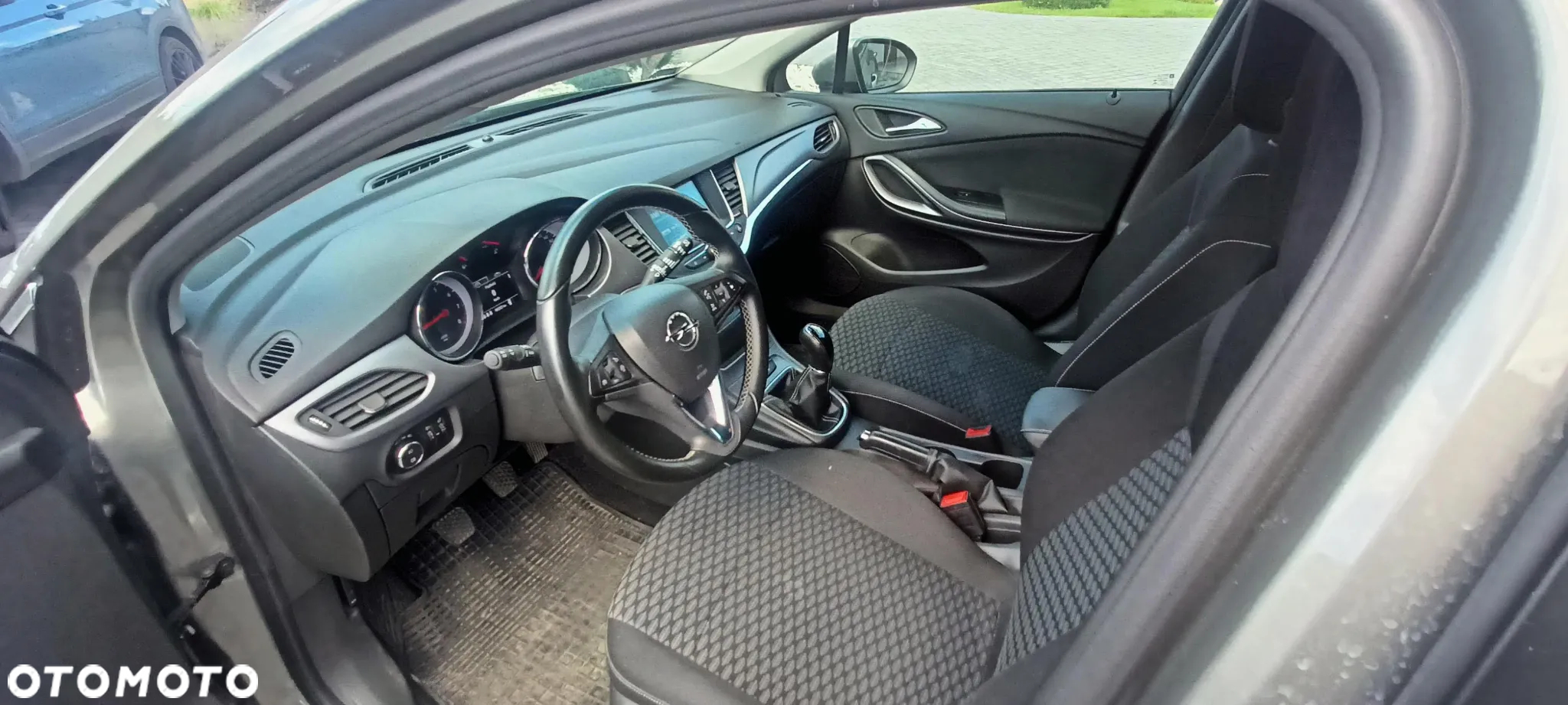 Opel Astra V 1.4 Essentia - 19