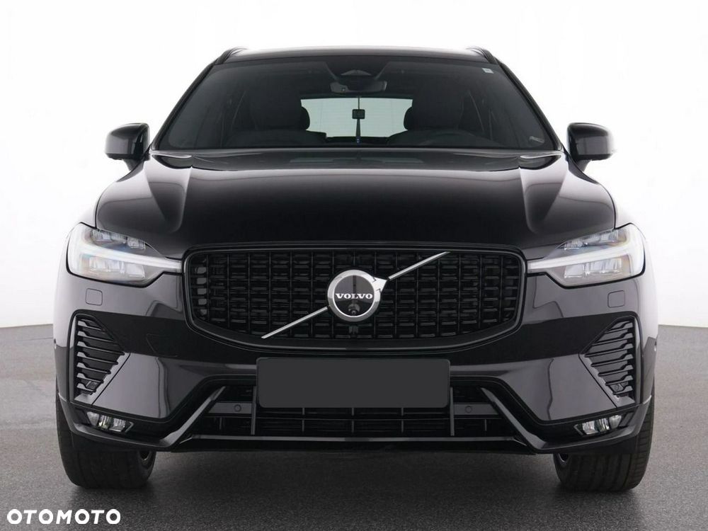Volvo XC 60 B5 B AWD Plus Dark - 4