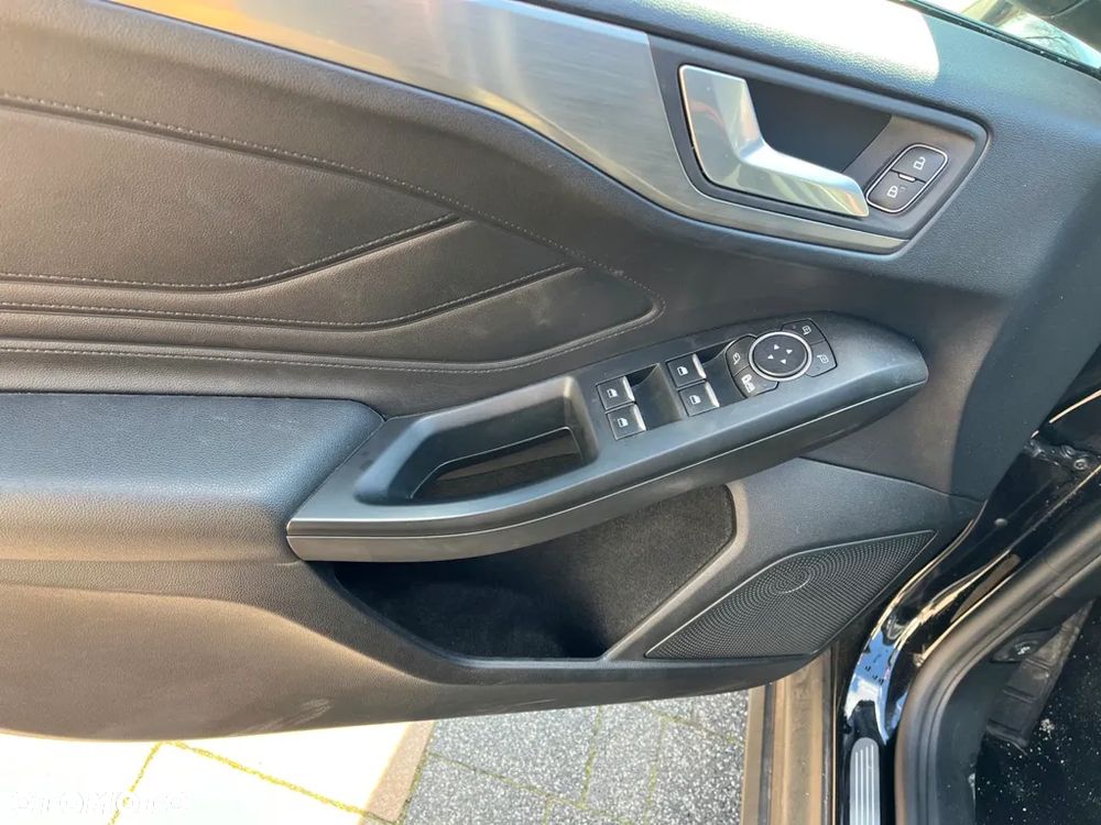 Ford Focus 1.0 EcoBoost mHEV Active X - 9