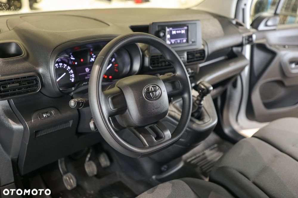 Toyota Proace City - 7