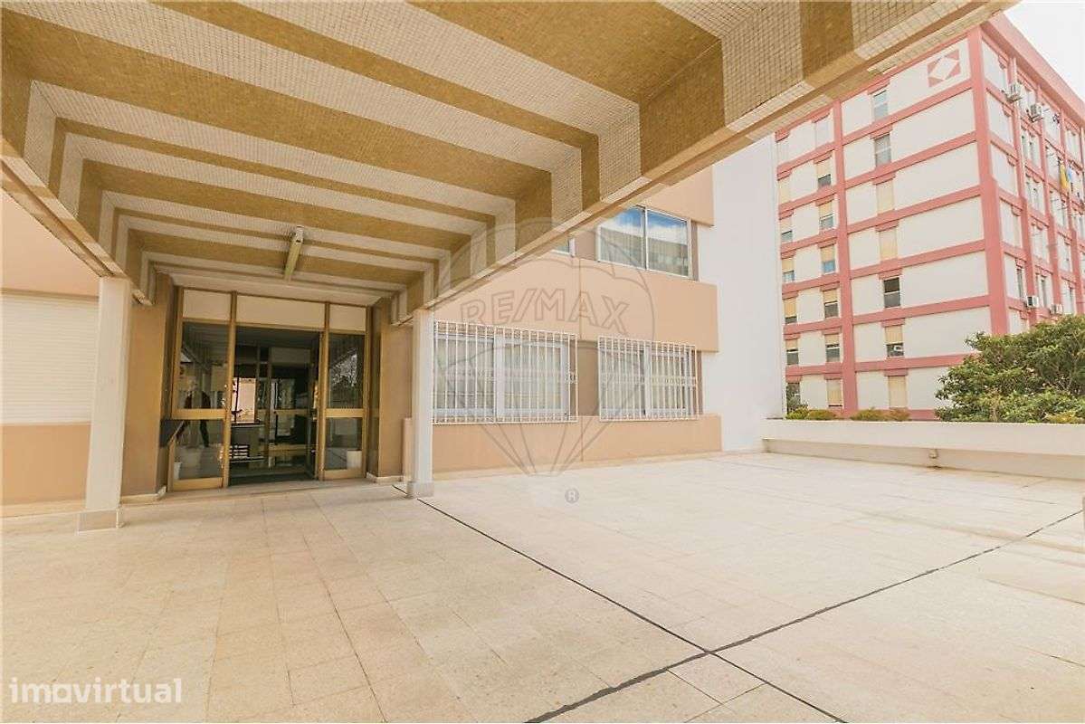Apartamento T1 para arrendamento - Grande imagem: 4/23