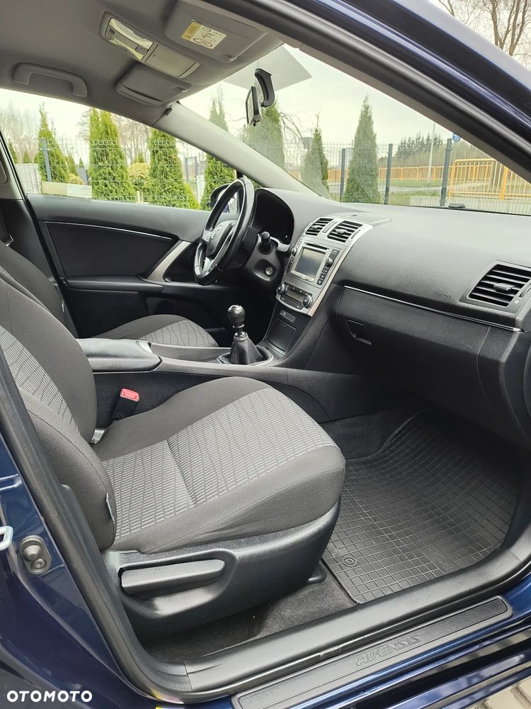 Toyota Avensis 2.0 D-4D Luna - 8
