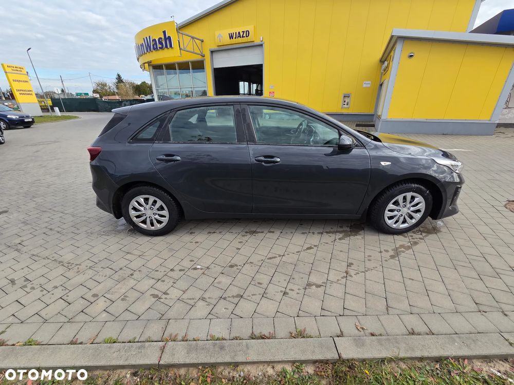 Kia Ceed - 4