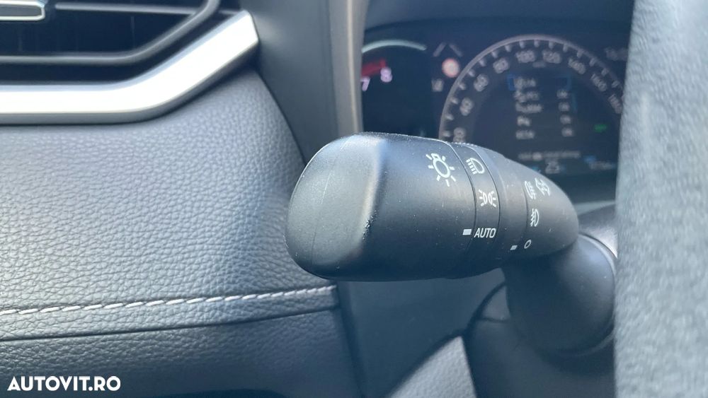 Toyota RAV4 2.0P CVT AWD Luxury - 29