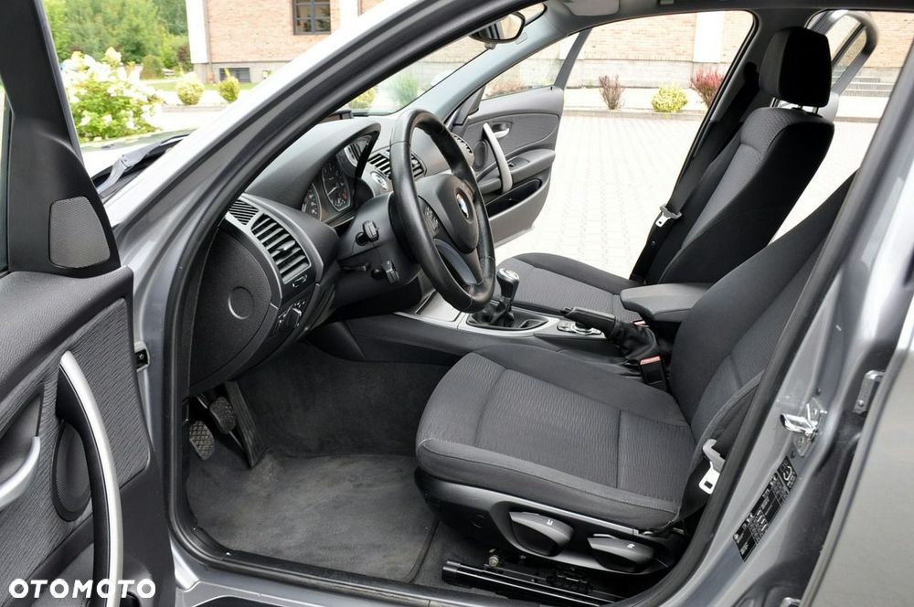 BMW Seria 1 - 21