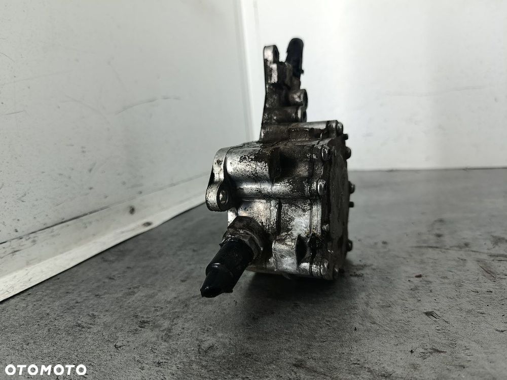 POMPA VACUM VW POLO IV FL 9N 038145209C BOSCH 1.4 TDI - 2