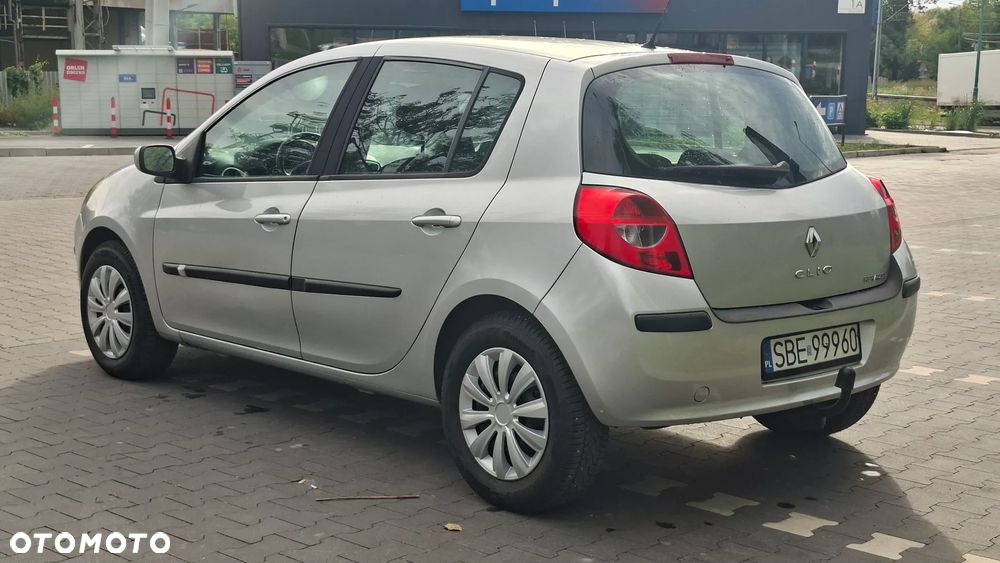 Renault Clio 1.2 16V Dynamique - 5