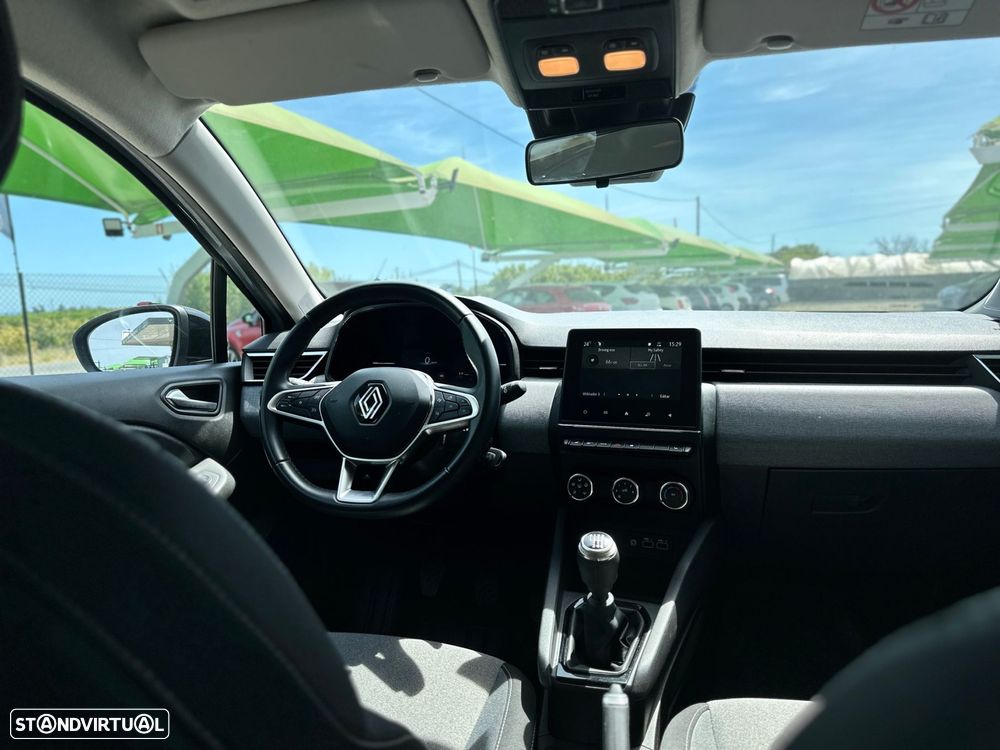 Renault Clio - 8