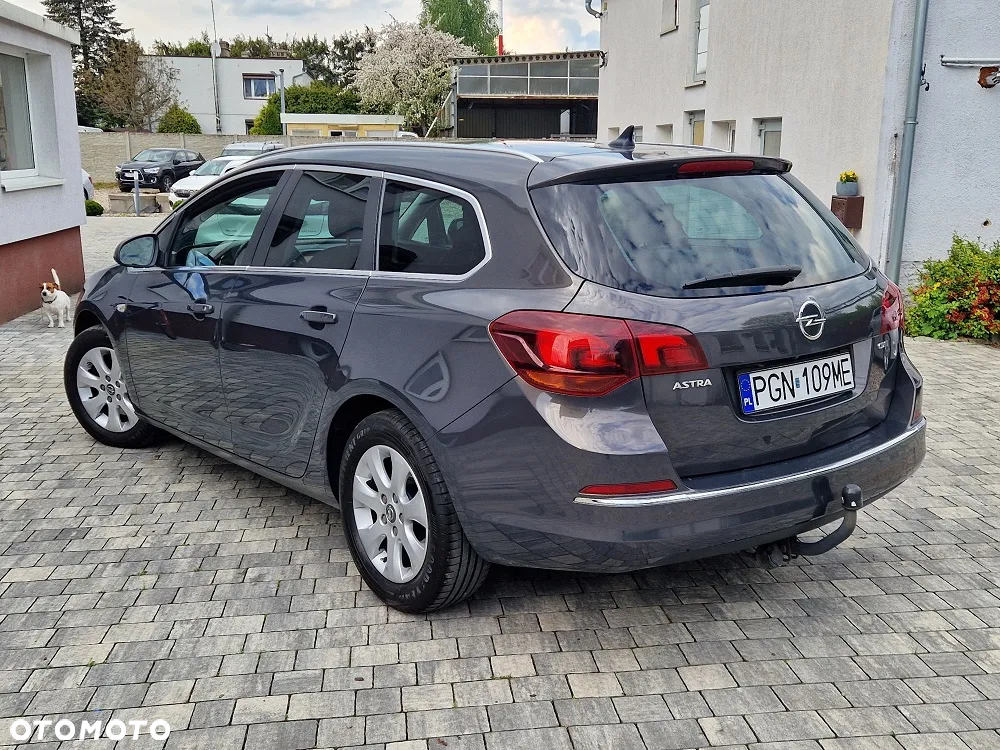 Opel Astra IV 1.6 CDTI Cosmo - 5