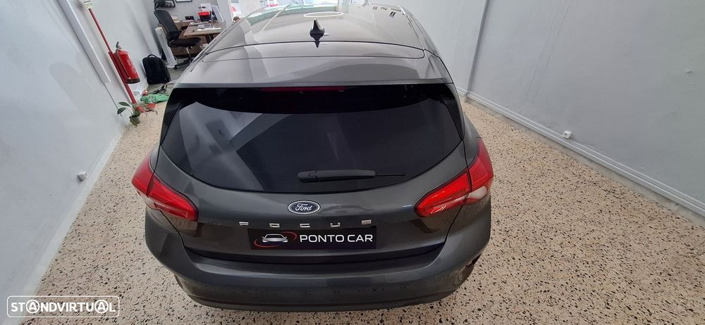 Ford Focus 1.5 TDCi ECOBlue Titanium - 10