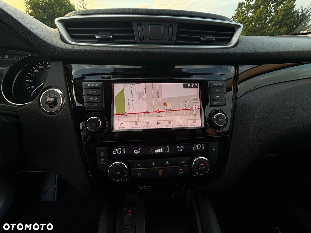 Nissan Qashqai 1.3 DIG-T N-Connecta EU6d - 37