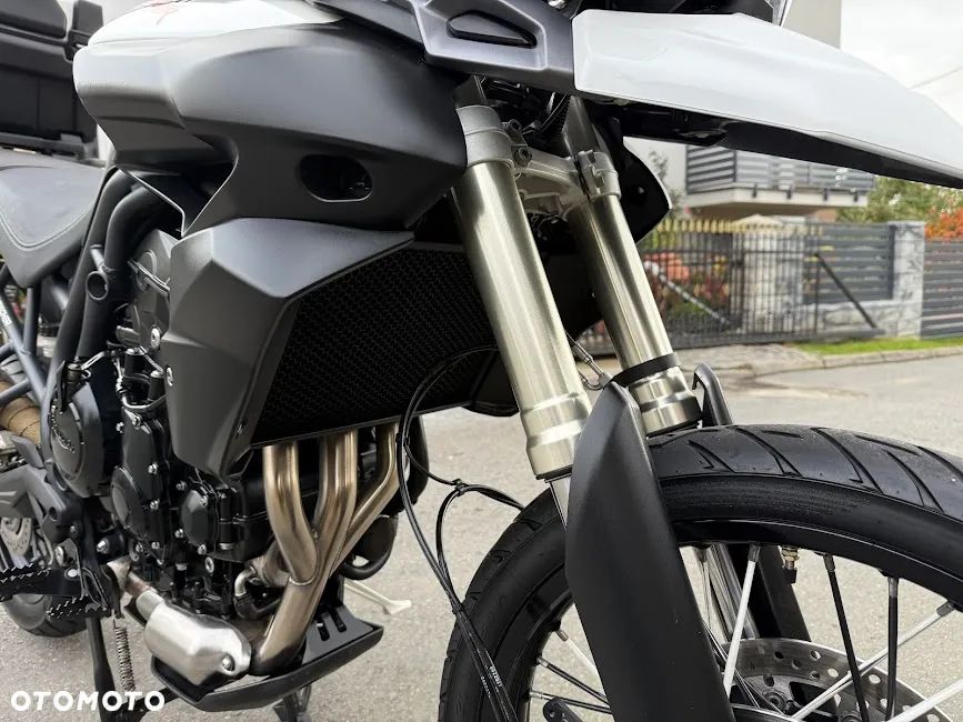 Triumph Tiger - 9